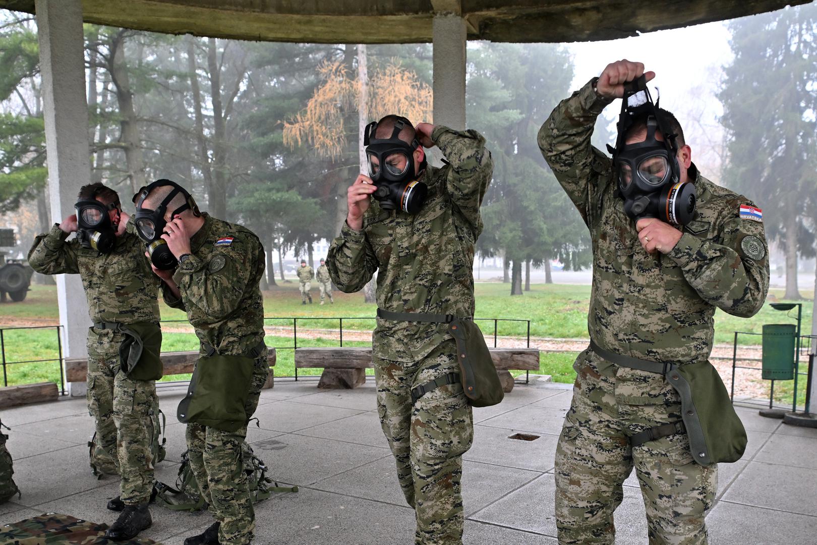 Kako navode iz MORH-a, drugo mjesto pripalo je pripadnicima 1. bitnice samohodnih haubica 155 mm, dok su treći bili pripadnici zapovjedne bitnice samohodnih haubica 155 mm. U natjecanju su sudjelovali i pripadnici logističke satnije, zapovjedne bitnice TRP-a te 3. bitnice haubica PzH 2000. Natjecanje je poslužilo kao uvod u proslavu Dana Topničko-raketne pukovnije, koja se tradicionalno obilježava 4. prosinca, na blagdan Svete Barbare, zaštitnice topnika, dodaju iz MORH-a.