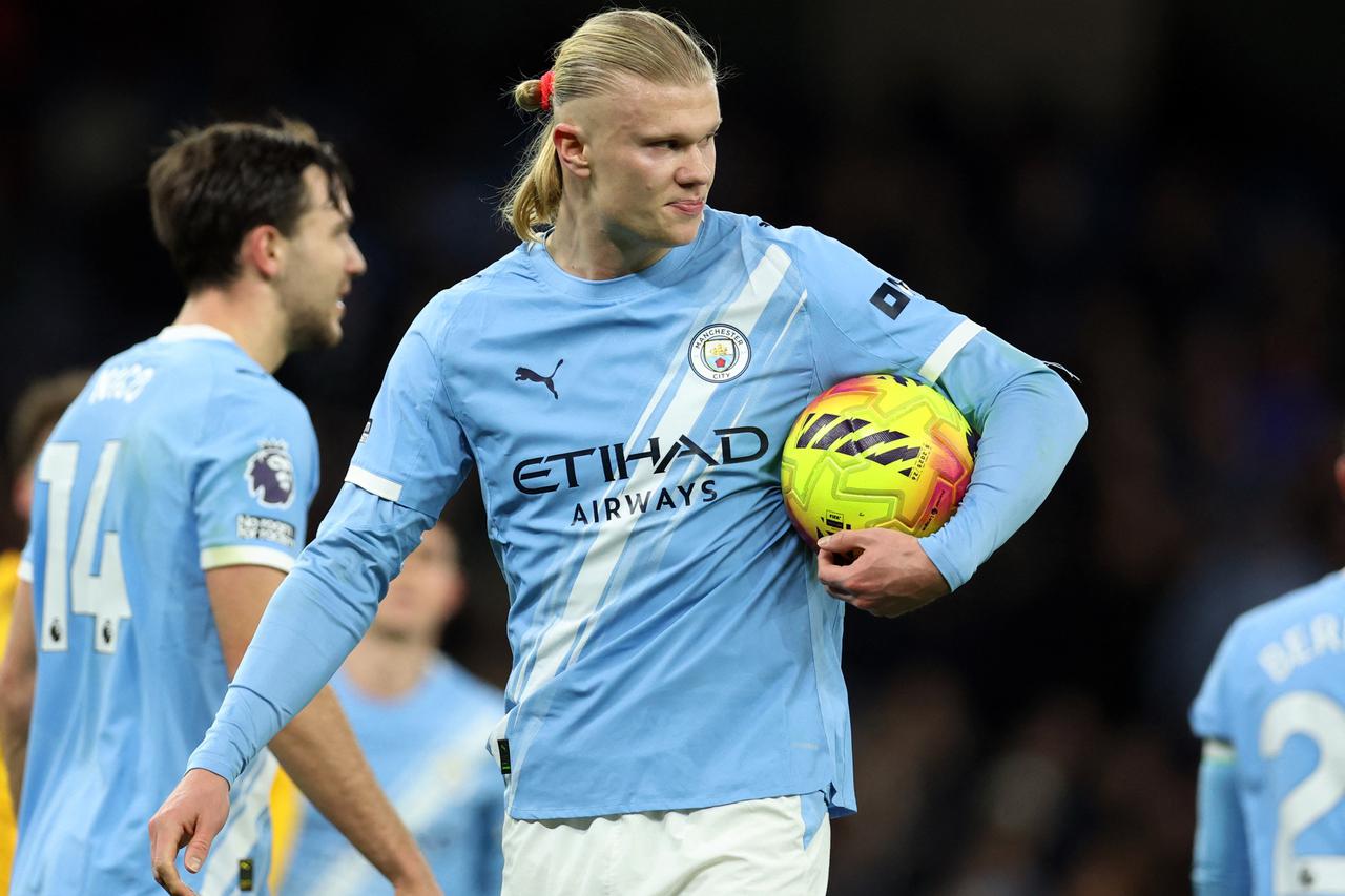 Premier League - Manchester City v Brighton & Hove Albion