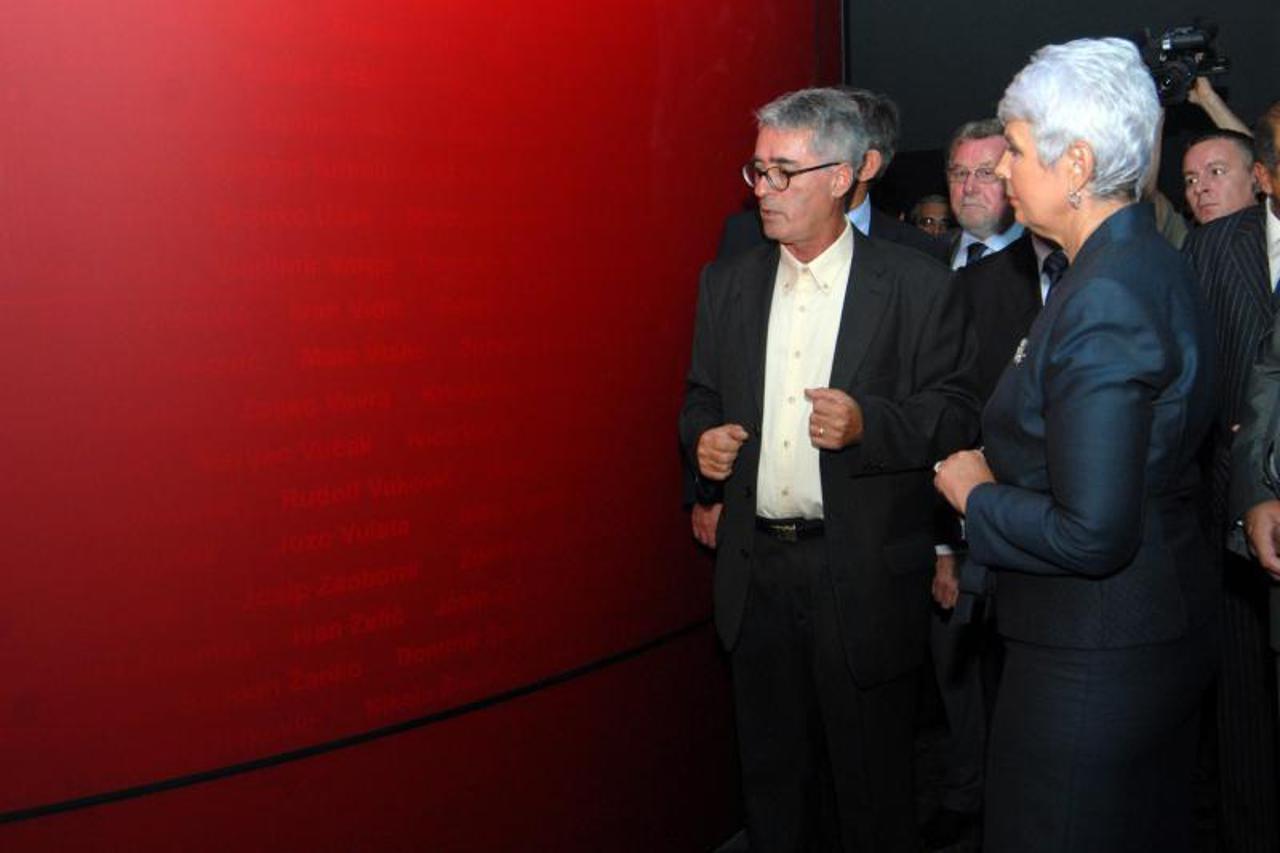 Otvorenje spomen doma na Trpinjskoj cesti (1)