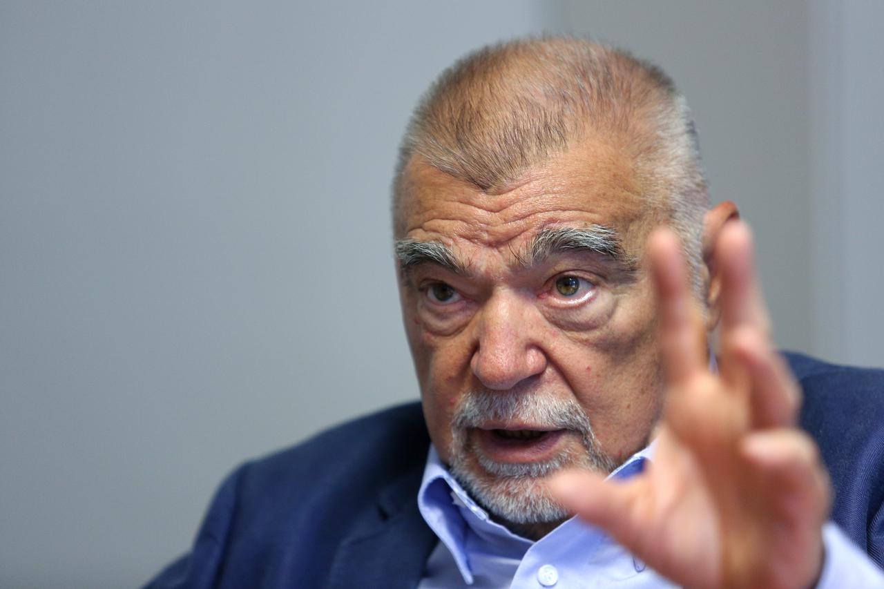 Stipe Mesić u Kini će lobirati za nizinsku prugu