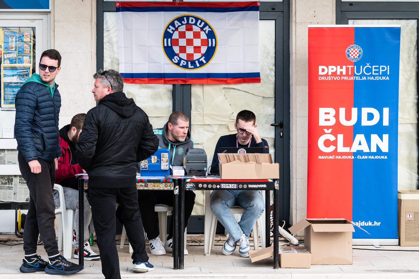 Akcija je održana u sklopu ovogodišnje kampanje učlanjivanja, a DPH Tučepi aktivno se uključio u poticanje članstva među navijačima.