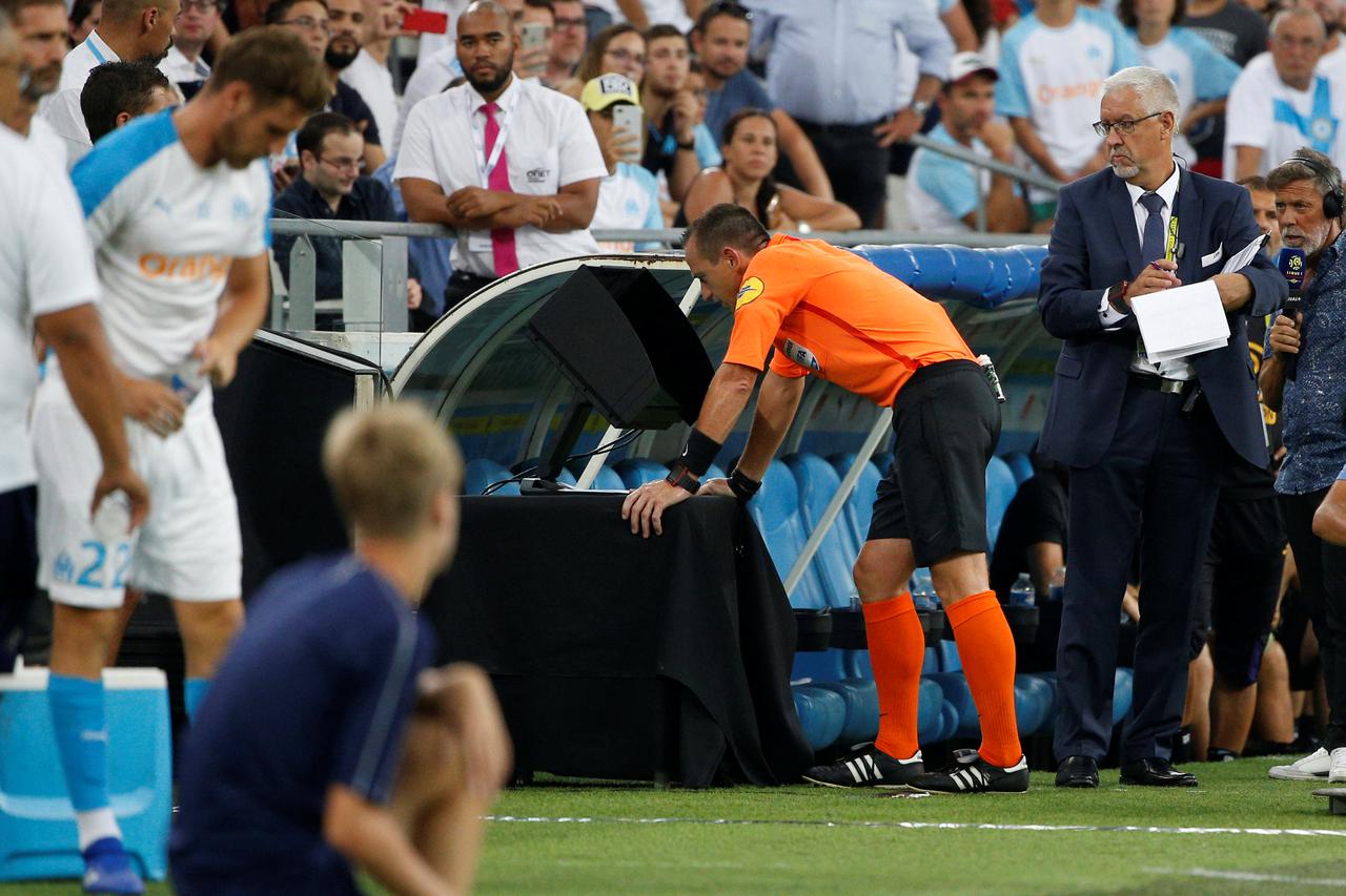 VAR