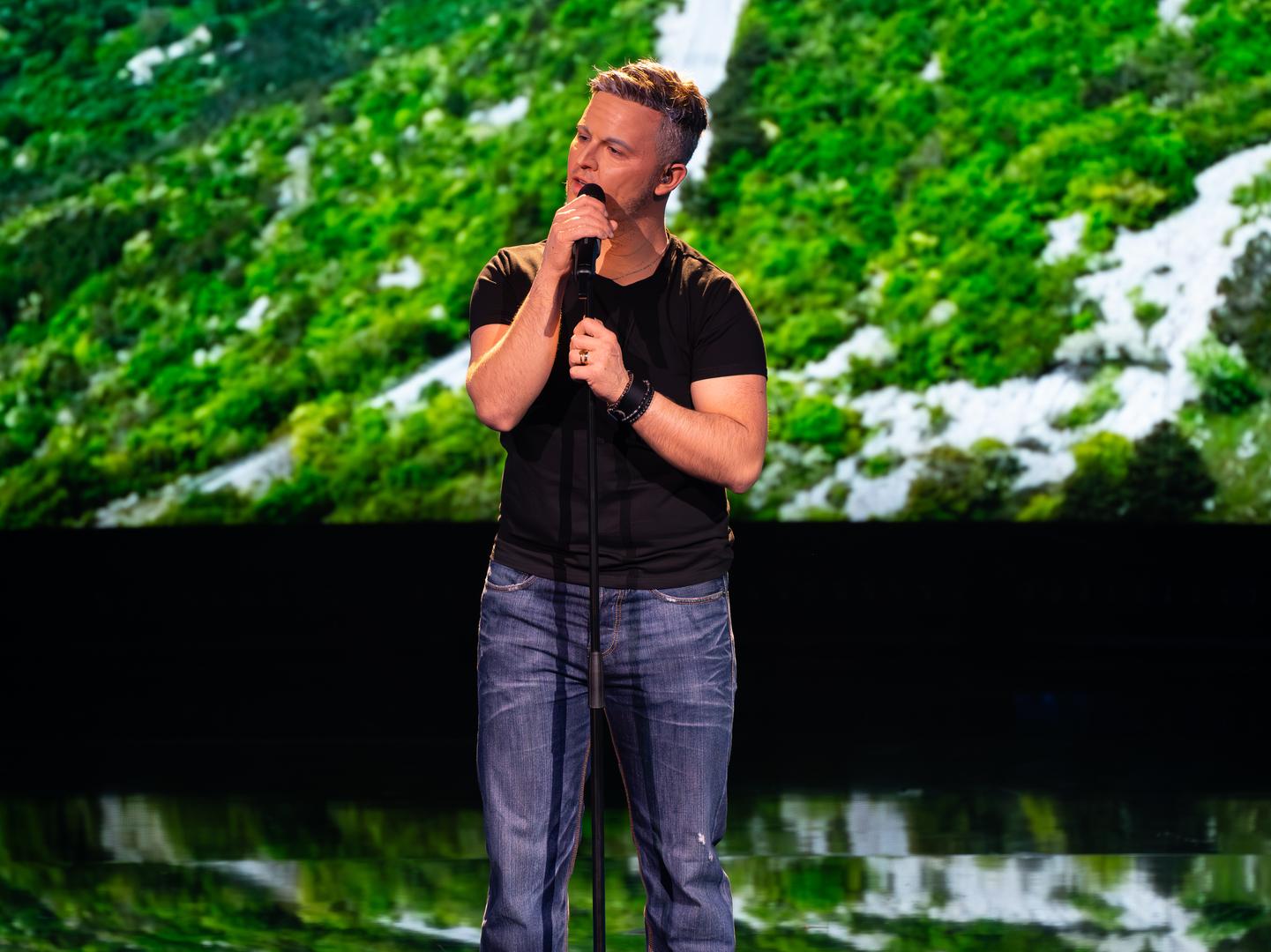 Reakcije su pljuštale na društvenim mrežama, a mnogi su na račun Svenove imitacije nizali hvalospjeve poput "Savršeno", "Bio je najbolji" pa čak i "Pjeva bolje od Marka".