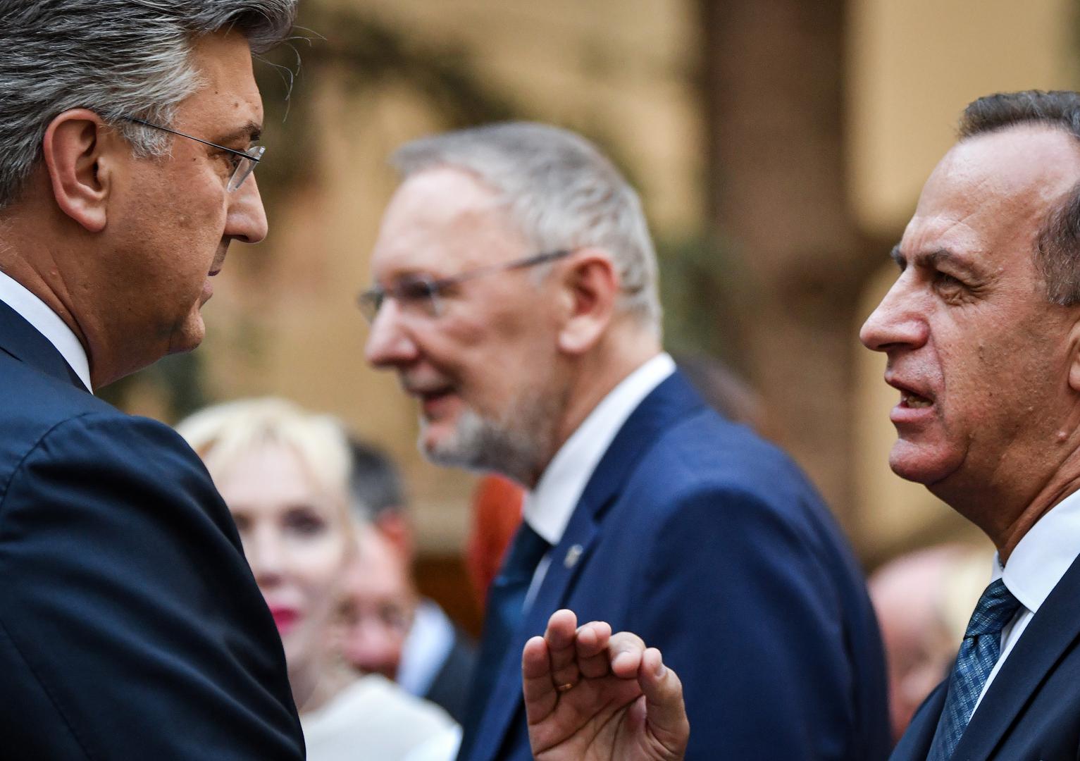 Govoreći u povodu 11. obljetnice članstva u europskom bloku, Plenković je rekao da se podigla kvaliteta života, da su rasle plaće, mirovine i BDP te da su osnaženi hrvatsko gospodarstvo i institucije. 