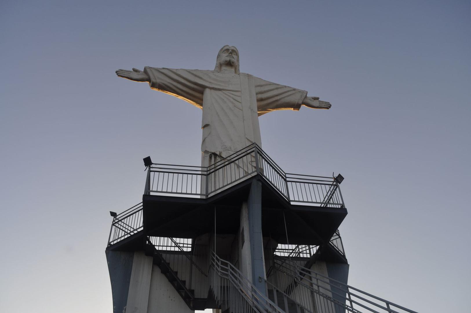 Brazil ima dva velika spomenika Isusu koji se često uspoređuju.