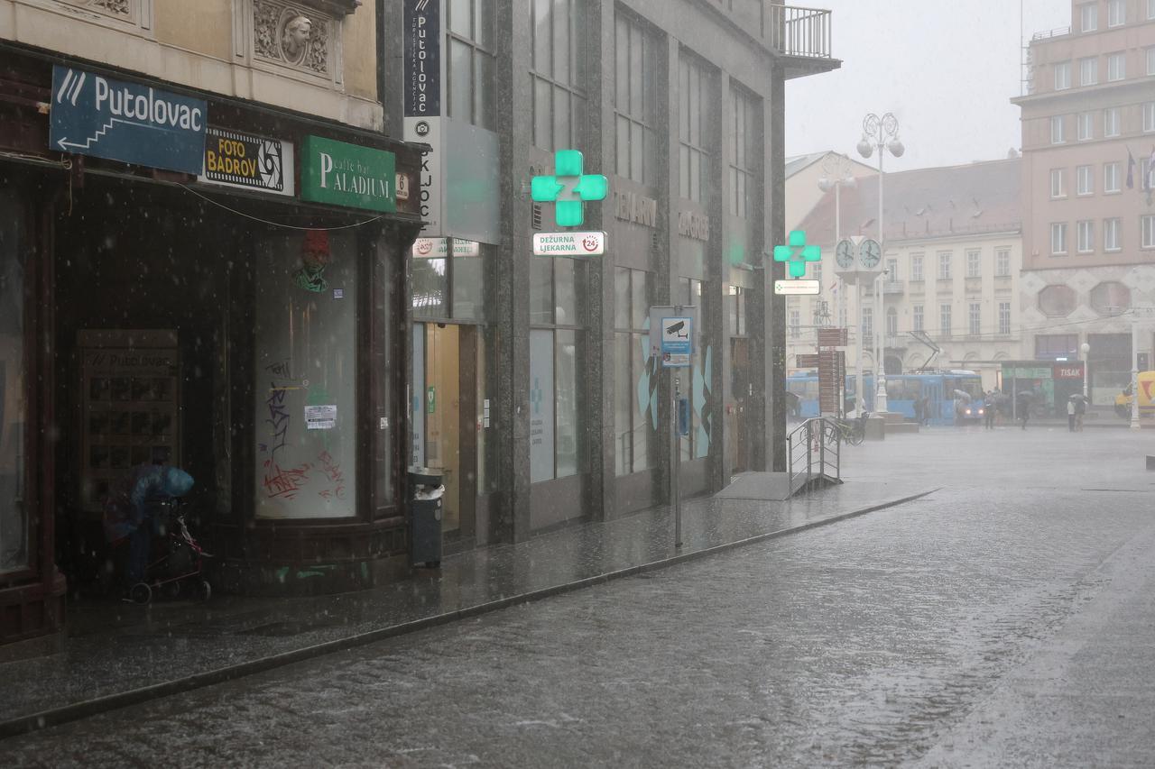 Zagreb: Oluja stigla do Zagreba
