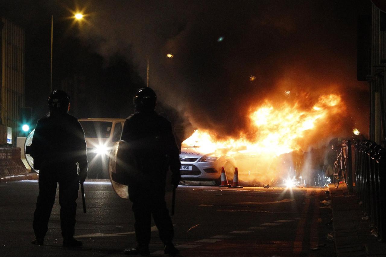 neredi u tottenhamu (1)