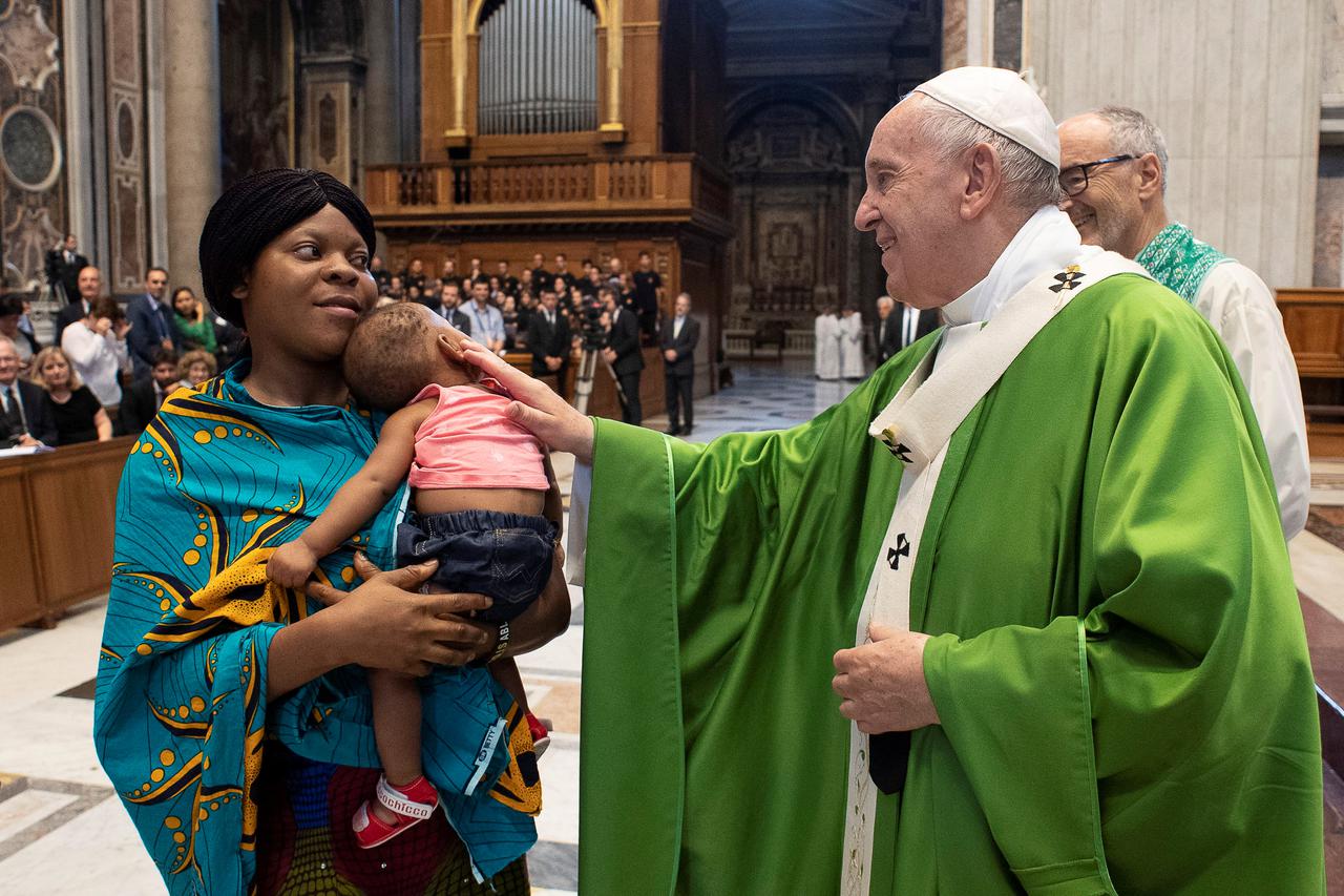 Papa Franjo održao misu za migrante