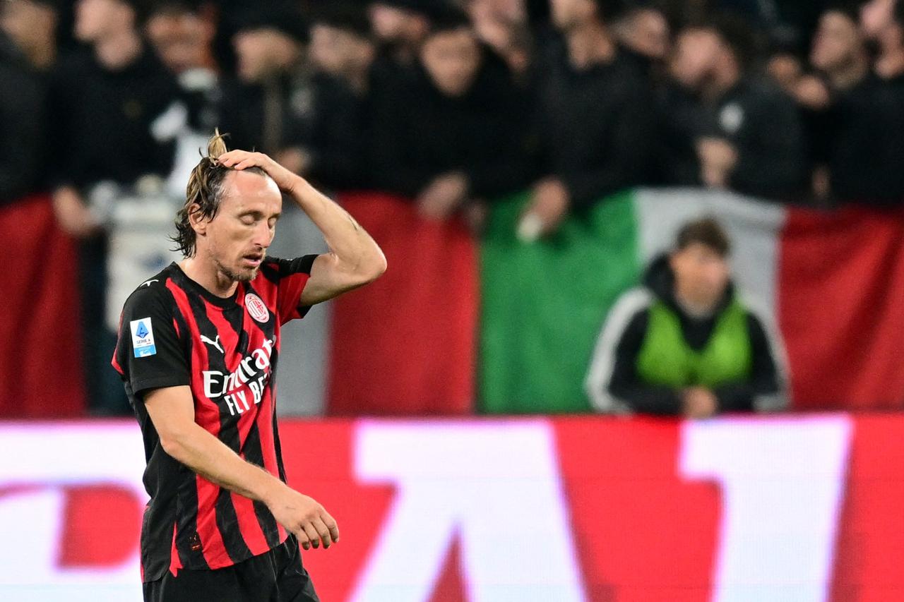 Serie A - Juventus v AC Milan