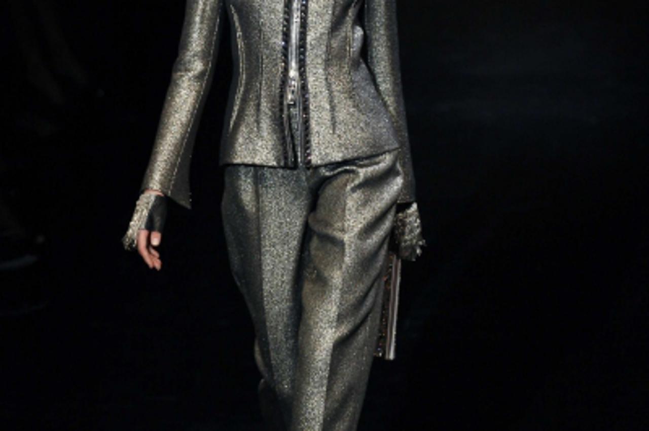 Armani1