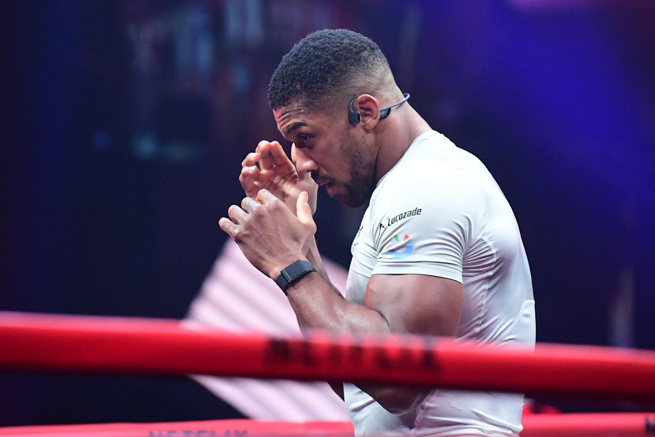  Anthony Joshua u Nigeriji imao tešku prometnu nesre?u, dvoje ljudi poginulo u sudaru