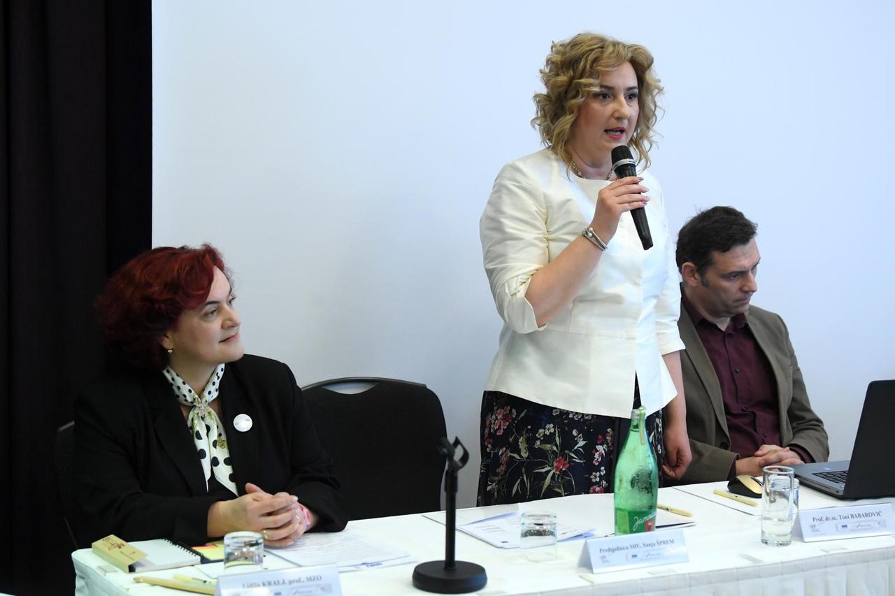 Okrugli stol Sindikata učitelja