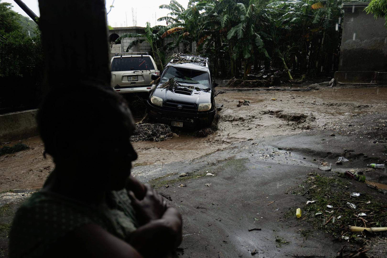 Američki Nacionalni centar za uragane (NHC) u Miamiju rekao je da je Melissa prošla zapadno od Bermuda kasno u četvrtak.