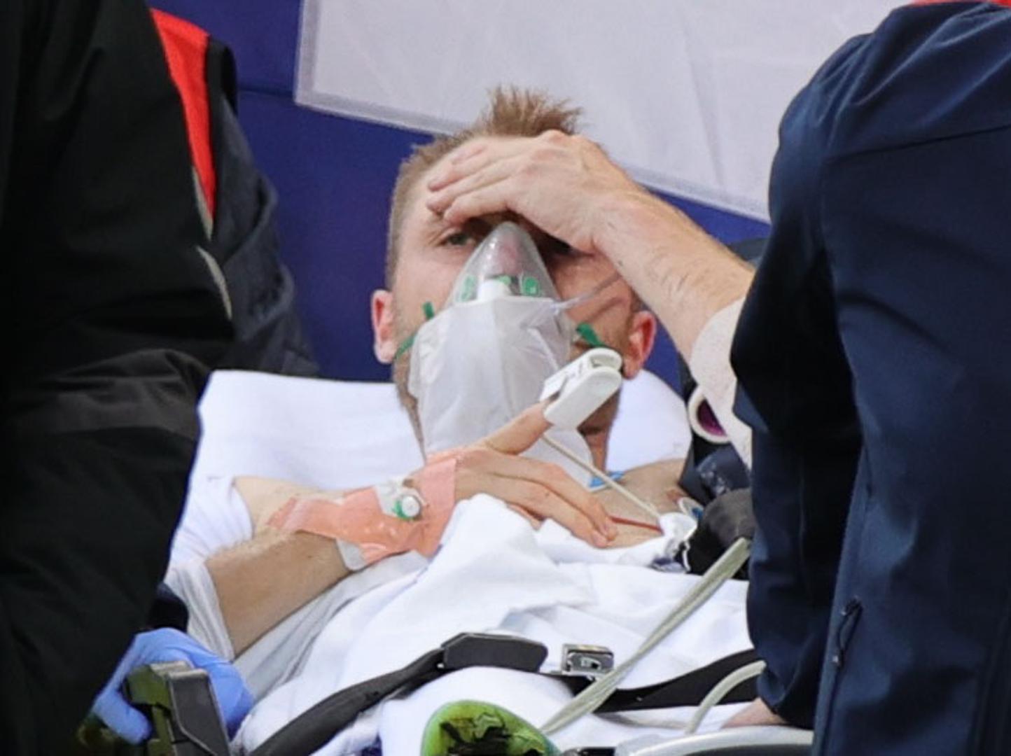 Srećom, posljednje informacije govore da je Eriksen u bolnici pri svijesti tako da nismo svjedočili još jednoj tragediji na nogometnim terenima.