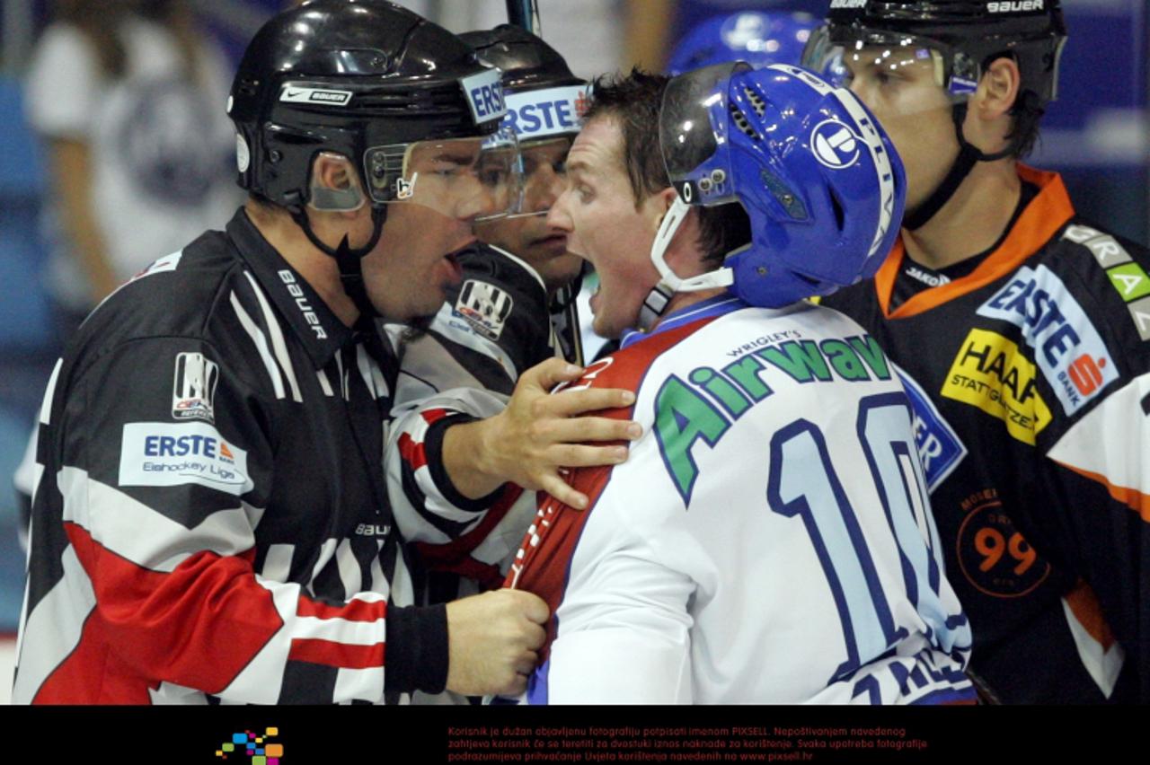 \'16.09.2011., Ledena dvorana Doma sportova, Zagreb - EBEL liga, 3. kolo, KHL Medvescak - Moser Medical Graz99ers. Zanoski Tomislav. Photo: Sanjin Strukic/PIXSELL\'