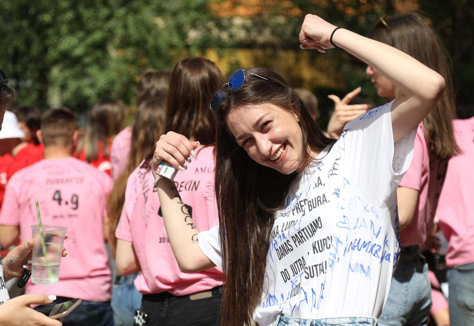 25.05.2022., Sibenik - Oprostaj maturanata od srednje skole obiljezava se ispred sibenskih srednjih skola od jutarnjih sati. Norijada u Sibeniku protice veselo. Photo: Dusko Jaramaz/PIXSELL