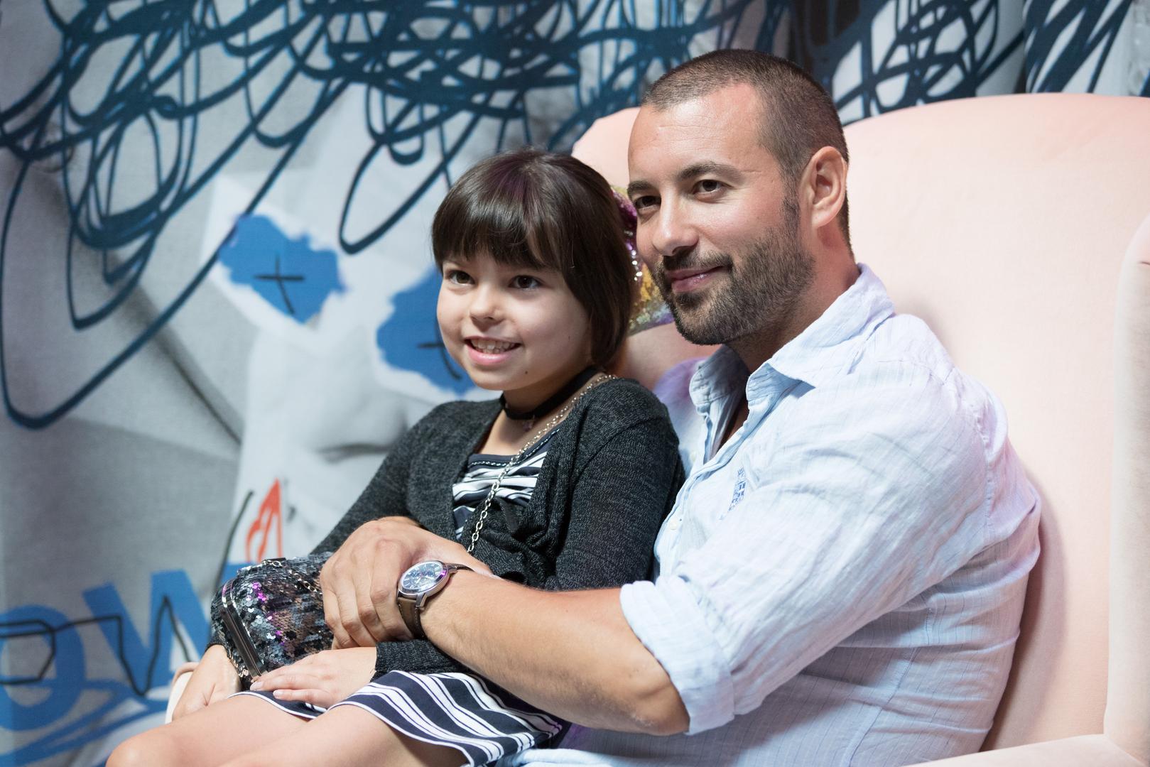 Od tog raskida suradnje Herceg, koji je svoju glumačku karijeru izgradio na ulogama u televizijskim serijama "Dolina sunca", "Najbolje godine" i "Zlatni dvori", nije bio angažiran ni na jednom projektu. Povukao se iz javnosti