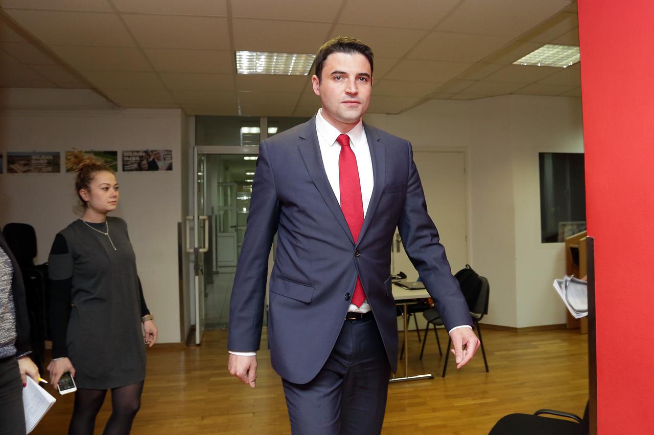 Davor Bernardić