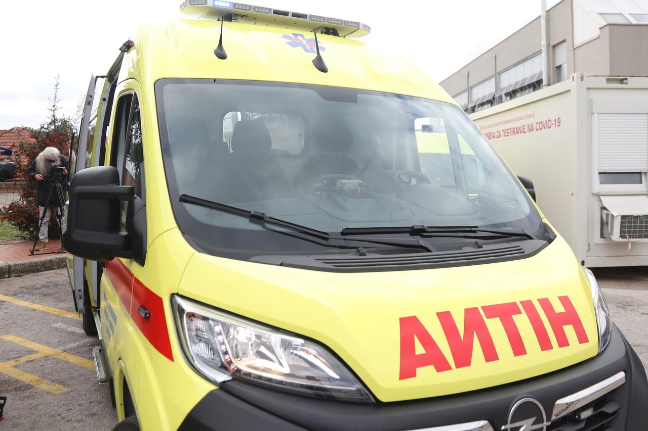 Primopredaja novog vozila hitne medicinske službe šibenskom OHBP-u 