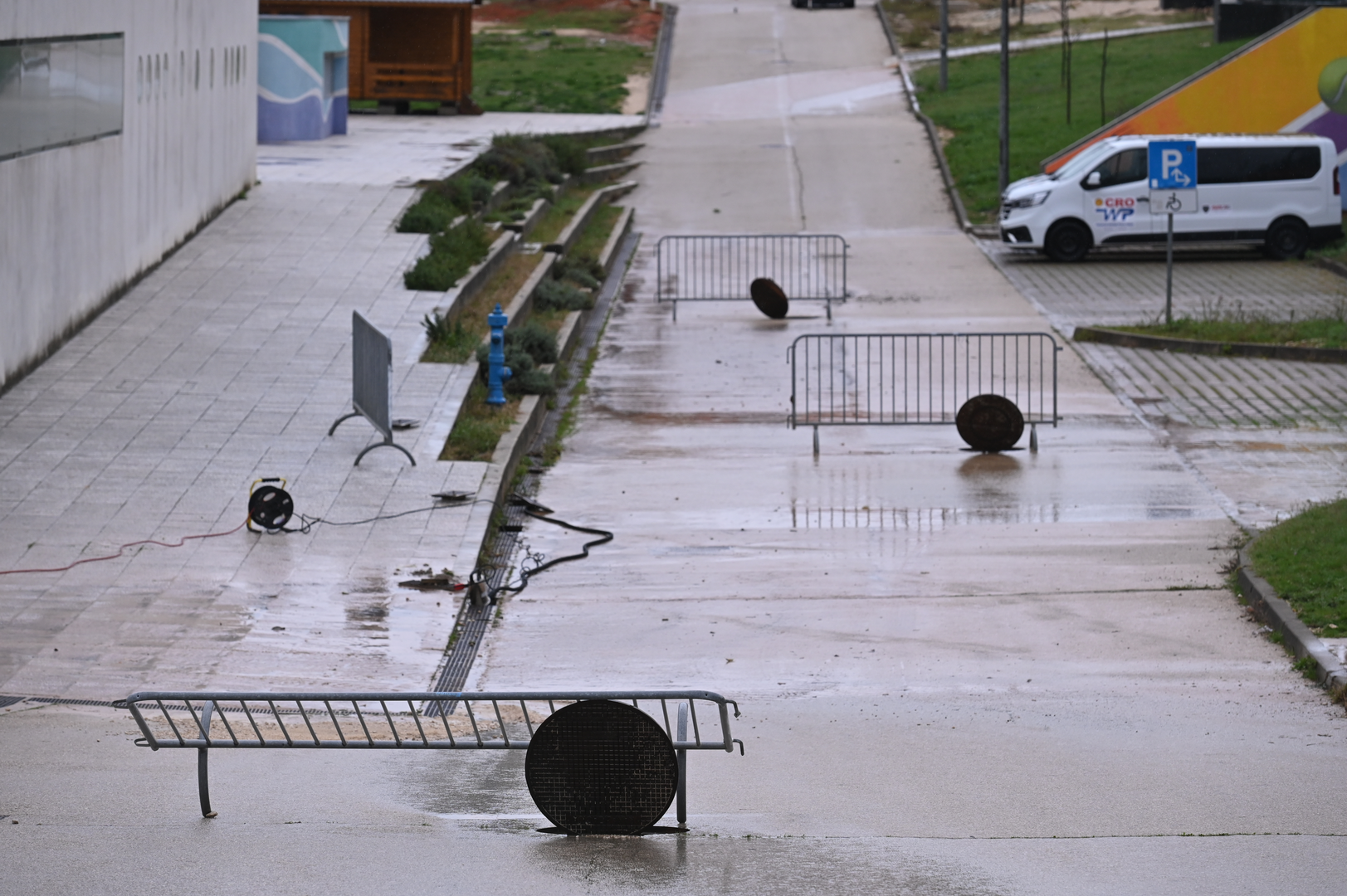 21.11.2023., Zadar - Zbog jakih kisa potopljene ulice u gradu i okolici.  Photo: Dino Stanin/PIXSELL