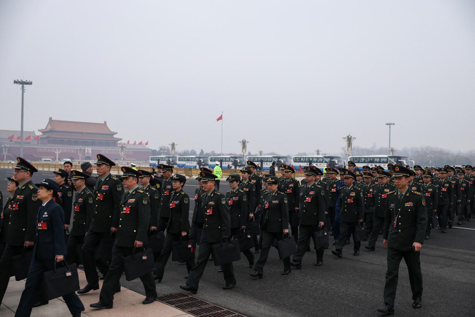 Peking je uvelike ulagao u zrakoplovstvo na nosačima zrakoplova, hipersonična klizna vozila, sposobnosti ratovanja u svemiru te sustave zapovijedanja vođene umjetnom inteligencijom.