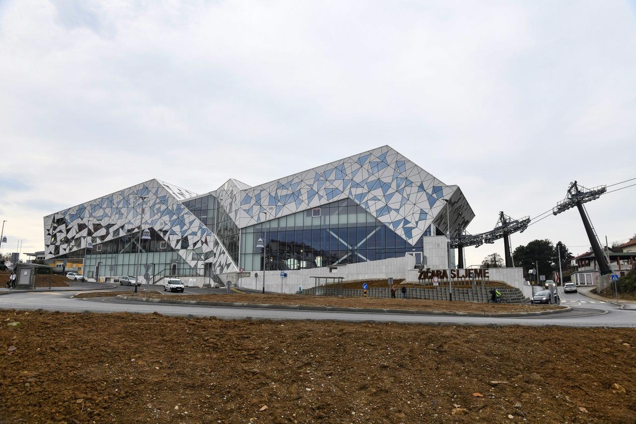 Zagreb: SDP ispred Žičare Sljeme o problematici gradnje i problemu stanovništva