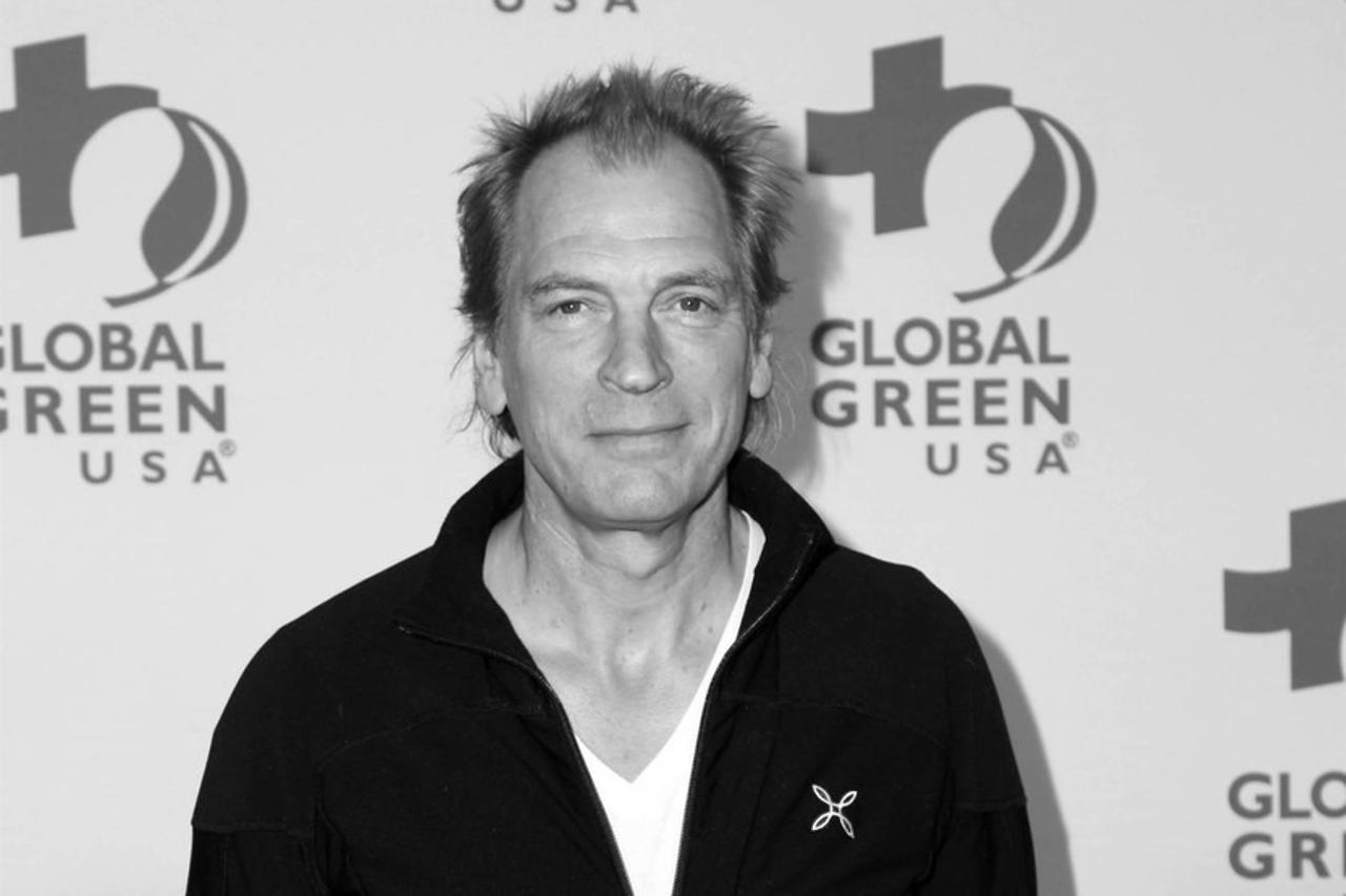 Julian Sands