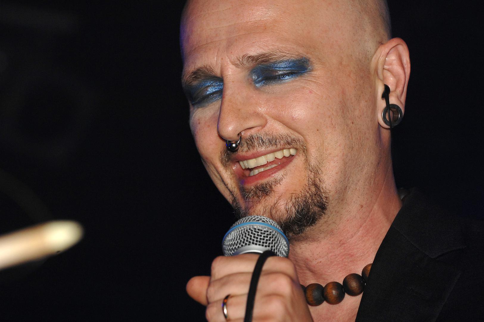 23.12.2011., Zagreb - U Tvornici kulture odrzan koncert je odrzao Damir Urban s pratecim sastavom 4.rPhoto: Davor Visnjic/PIXSELL