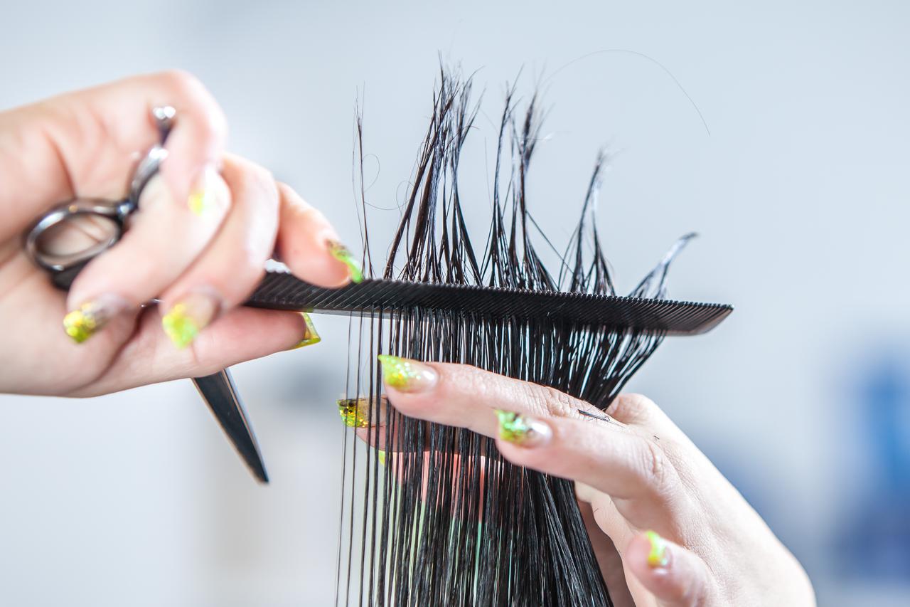 Kaprun: Usluge frizerskog salona, ilustracije