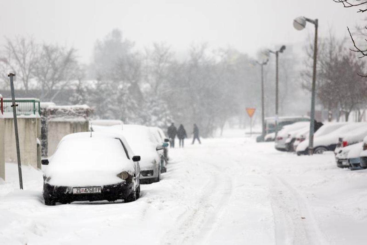 Snijeg u Velikoj Gorici 