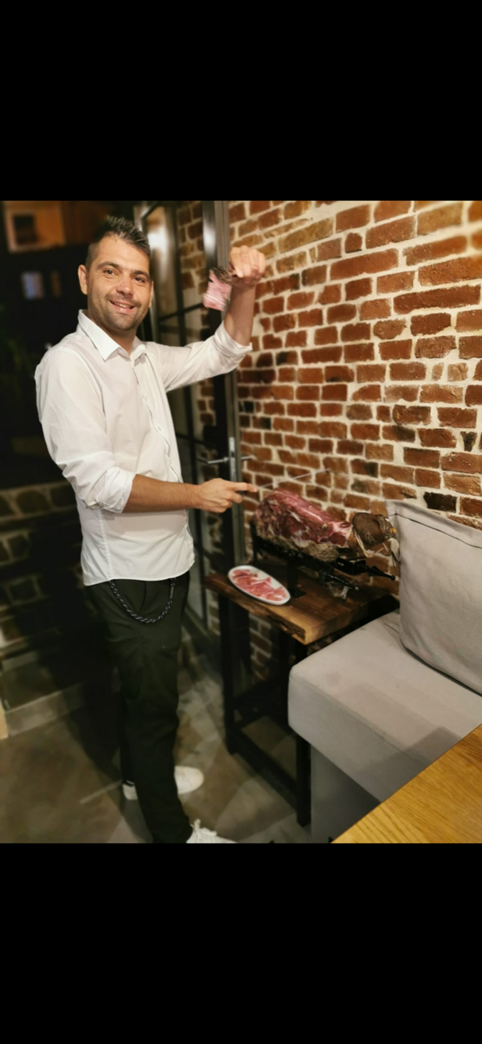 Cheese & wine bar Barolin