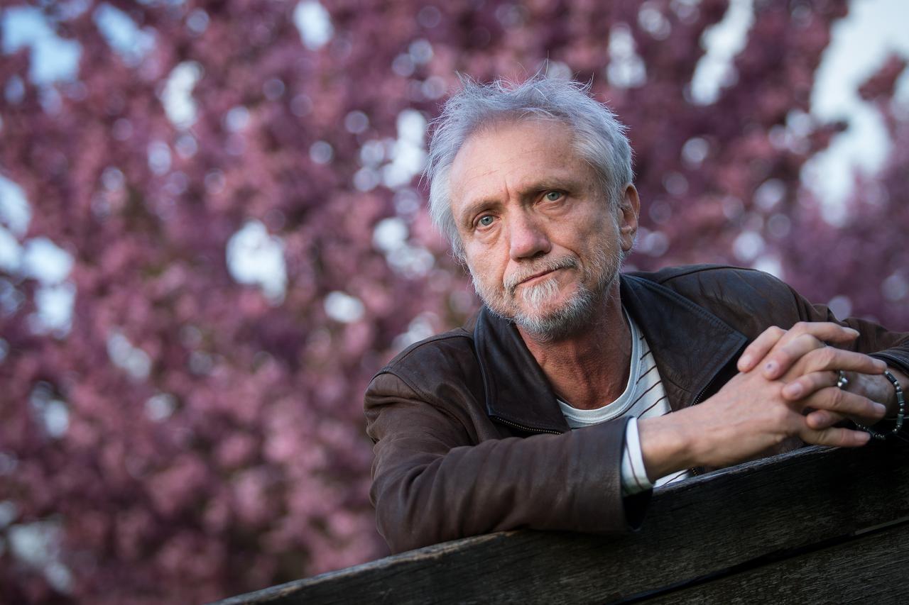 07.04.2016., Zagreb -  Glazbenik Darko Rundek pozira u Parku Stara Tresnjevka.  Photo: Davor Puklavec/PIXSELL