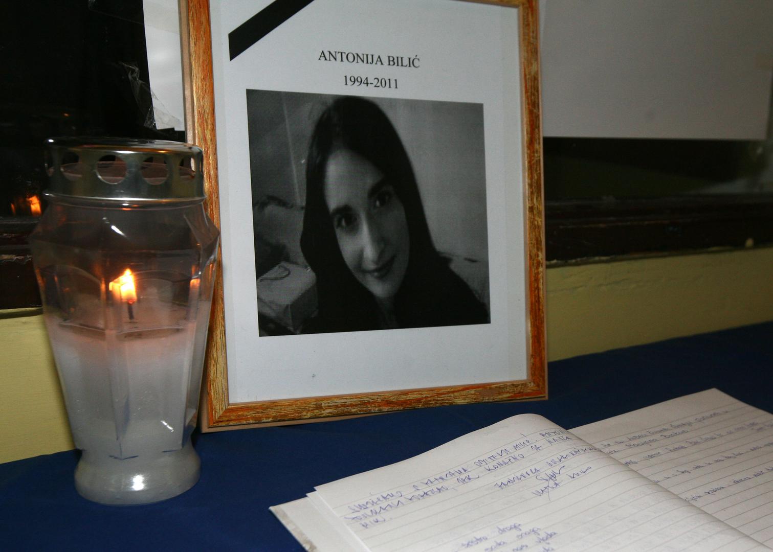 Signal njezina mobitela posljednji je put zabilježen istog dana oko 15:40 sati kod odmarališta Modruš nedaleko od Ogulina. Zvala ju je majka. To je policiji dalo važnu informaciju o mogućem smjeru kretanja otmičara. Ova posljednja elektronička aktivnost postala je ključna točka u rekonstrukciji Antonijinih posljednjih sati slobode