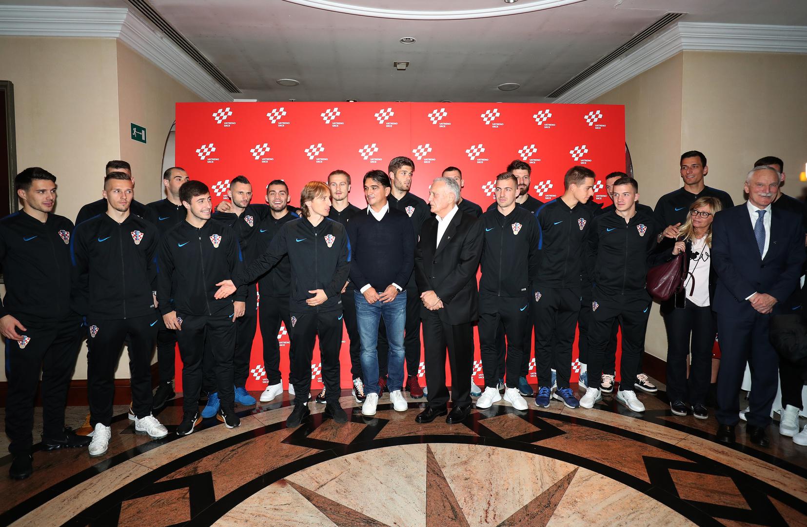 Humanitarni broj bit će aktivan sve do 1. prosinca, a cijena poziva je 6,25 kuna. Svoje donacije građani mogu uplatiti i na žiro račun Zaklade Vatreno srce - HR6323600001102058431.