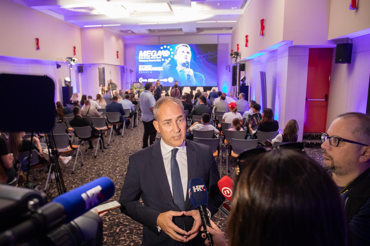 Dubrovnik: Europski zastupnik Stephen Nikola Bartulica organizirao Međunarodnu konferenciju Make Europe Great Again 2025.