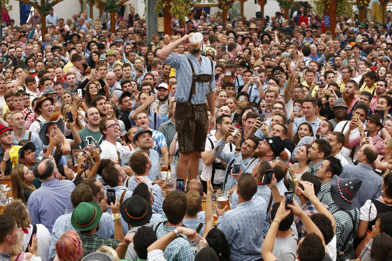 U Münchenu počeo Oktoberfest