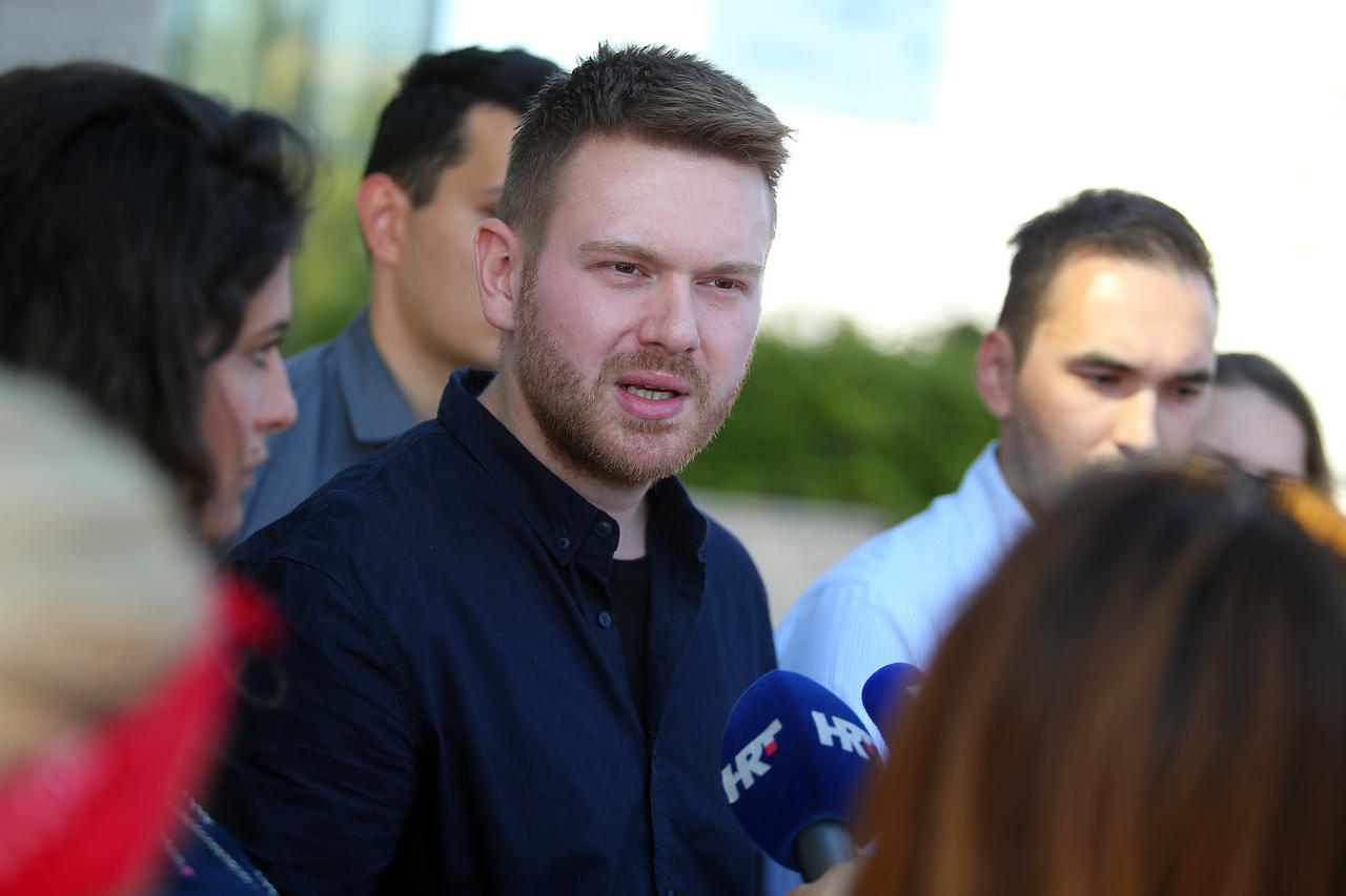 Zagreb: Izvanredna konferencija Vije?a studenata veleu?ilišta i visokih škola RH
