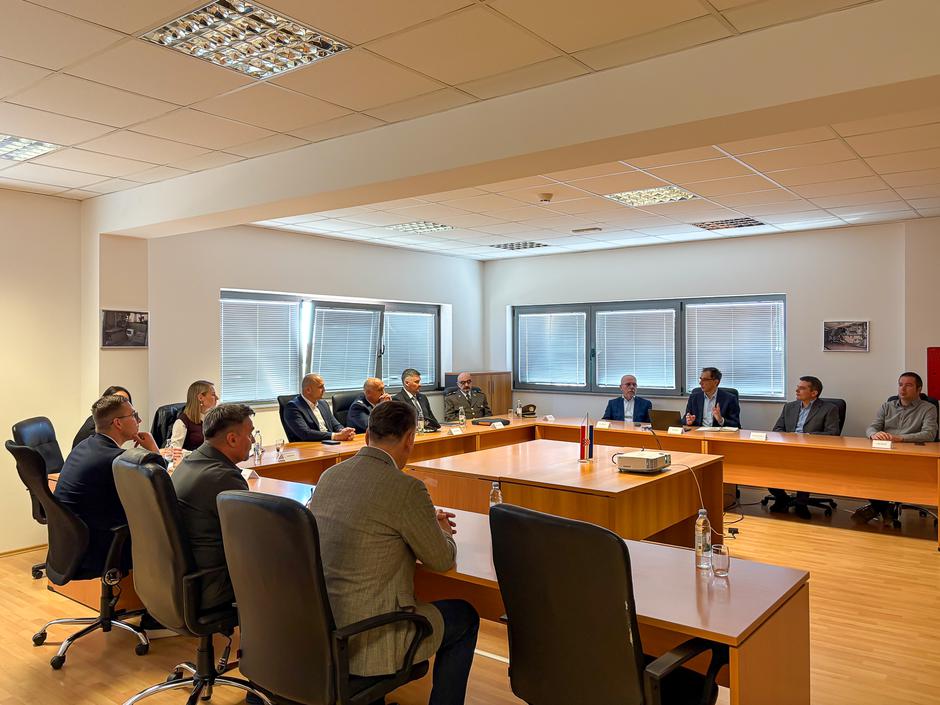 RIZ Profesionalna elektronika