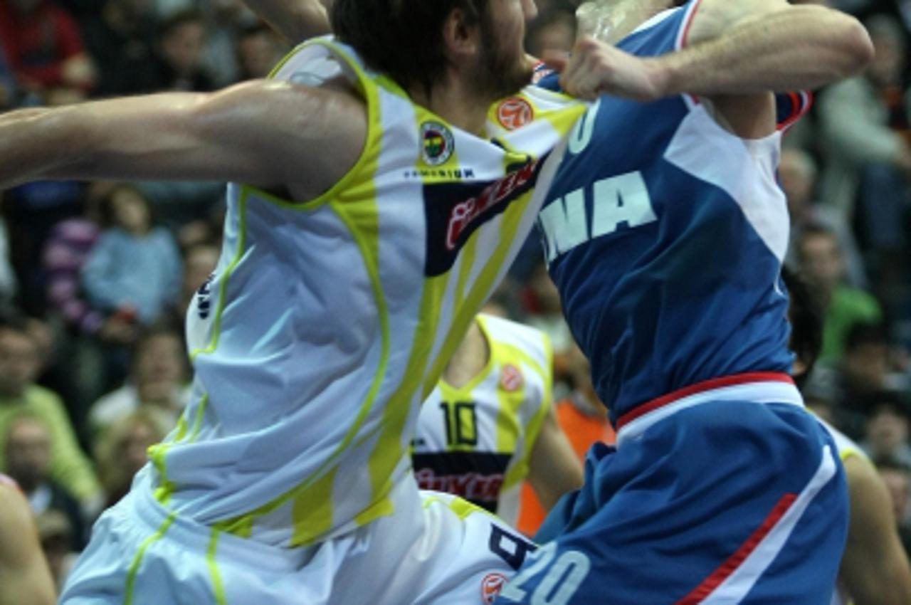 'Sport   16.12.2009.  Hrvatska, Zagreb, dvorana Drazena Petrovica. Euroliga 8. kolo. Cibona \\u0096 Fenerbahce. Cibona danas igra vrlo bitnu utakmicu osmog kola eurolige protiv turskog Fenerbahcea. Ak