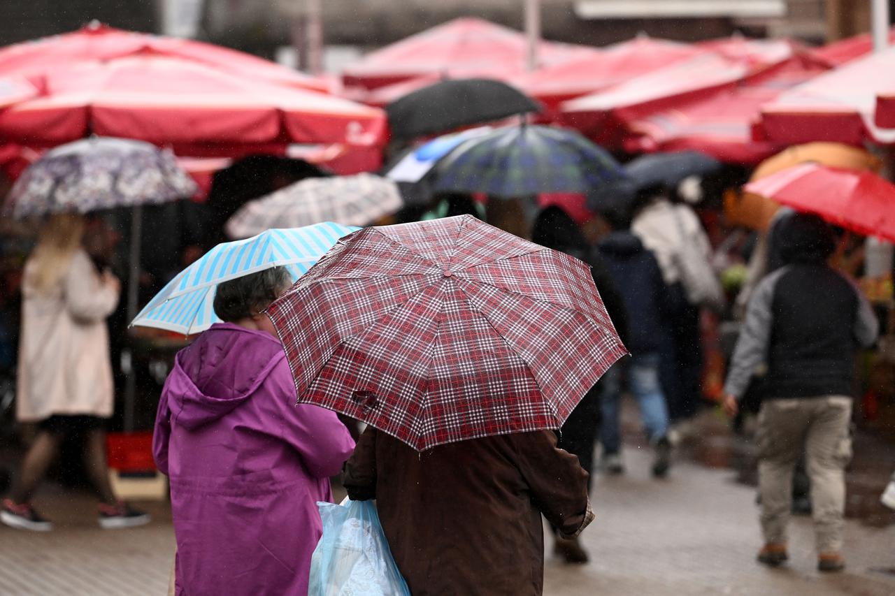 Zagreb: Kišni dan u gradu