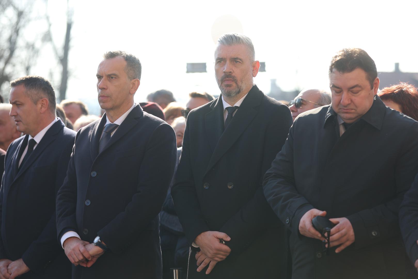 15.02.2023., Zagreb - Posljednji ispracaj Miroslava Cire Blazevica u Aleji velikana na groblju Mirogoj. Tomisalv Svetina, Stipe Pletikosa Photo: Luka Stanzl/PIXSELL