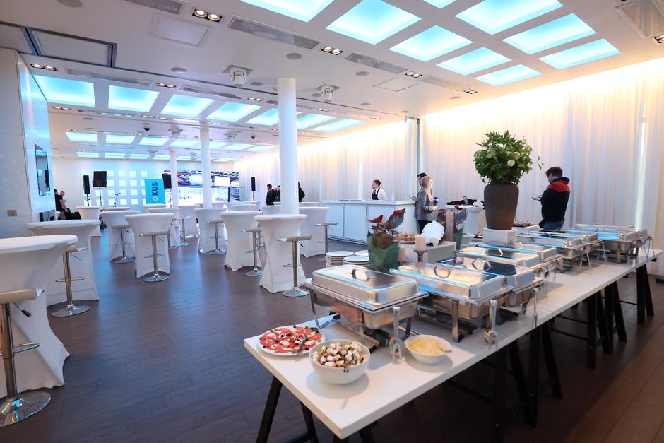 Zagreb: Priprema stožera Fokusa i Republike za doček izbornih rezultata