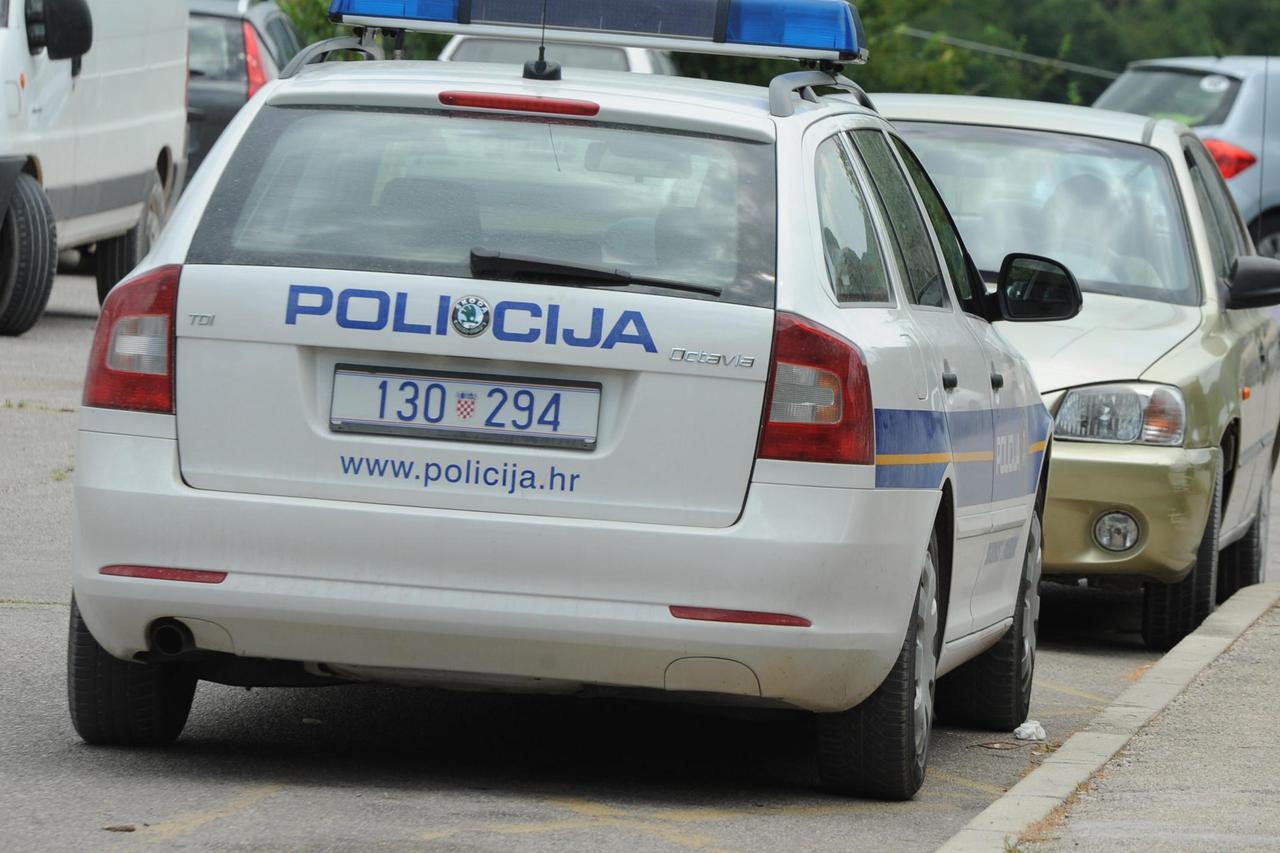 policijski auto
