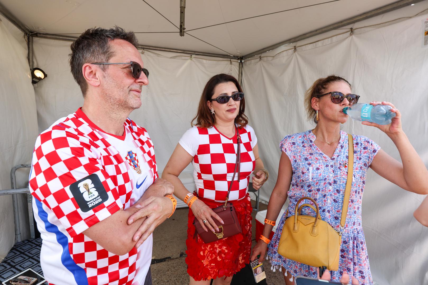 Hrvatska se i u Dallasu tako okuplja oko glazbe, emocija i sporta, dok se iščekuje večerašnji okršaj na terenu.