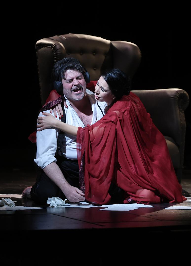 Na pozornici Hrvatskoga narodnog kazališta u Zagrebu večeras je premijerno ponovno izvedena Wagnerova opera Tannhäuser