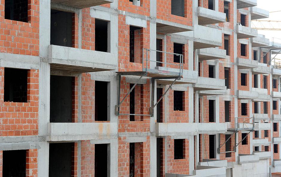 RIJEKA: 19.03.2014. RIJEKA POTICAJNA STANOGRADNJA POS STANOVI, HOSTOV BREG ,  GRADILI?TE, CIJENA STANA KVADRATA, PODSTANSRSTVO, RADNIK, RADNICI, GRA?EVINARI, ZADAR, ZIODARI TESAT, TESARI,,ZAKON O RADU ZOR, INVESTICIJE, INVESTICIJA, GRA?EVINSKE TVRTKE.... 