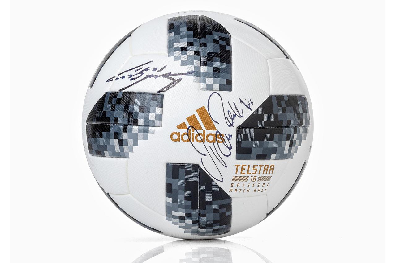 adidas Telstar 18