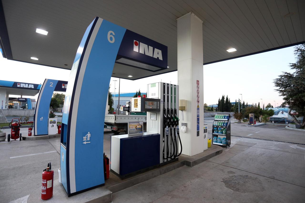 Vlada posebnom uredbom ograničila cijene goriva na benzinskim postajama
