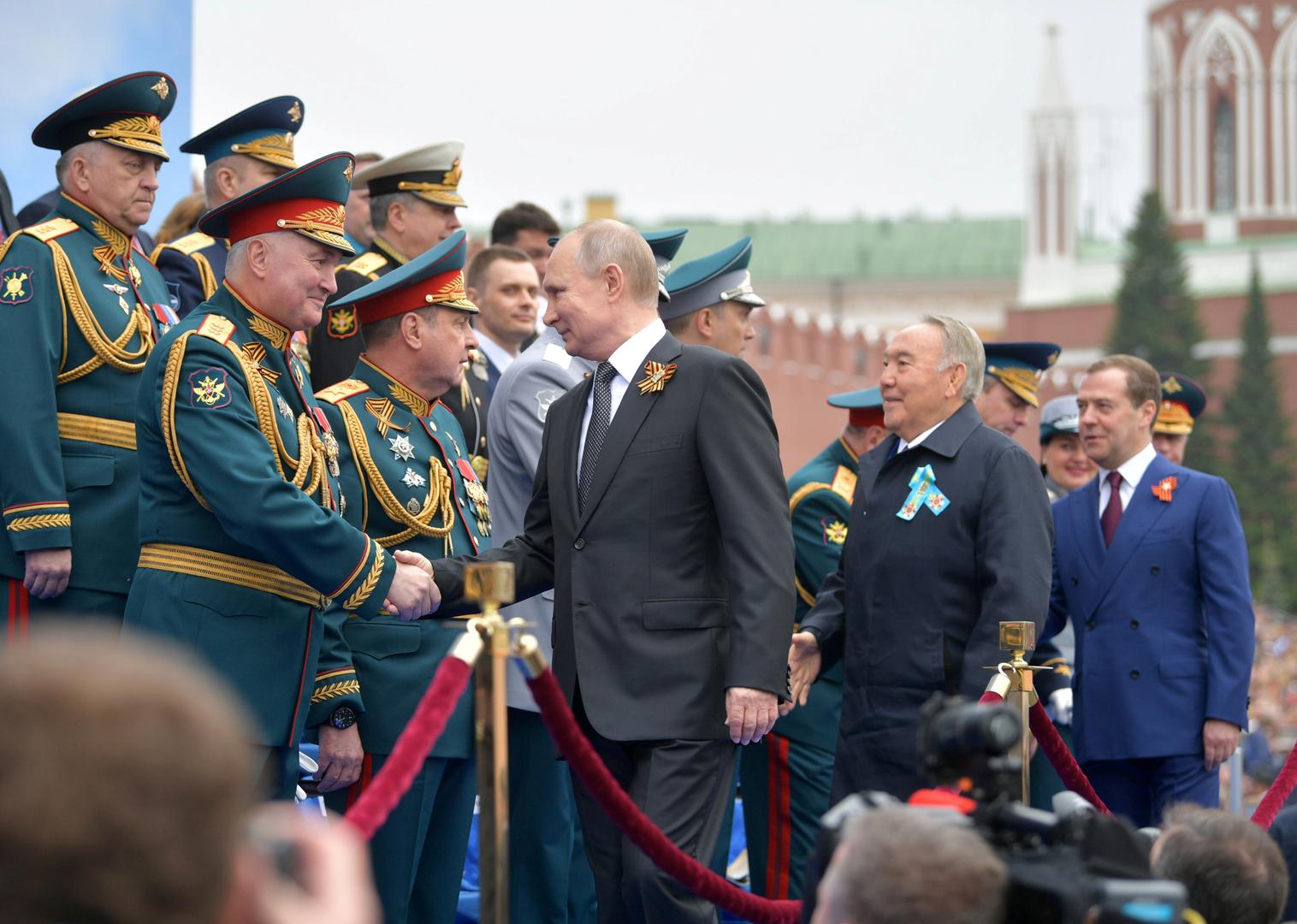 Rusija slavi Dan pobjede tradicionalnom vojnom povorkom na Crvenom trgu.