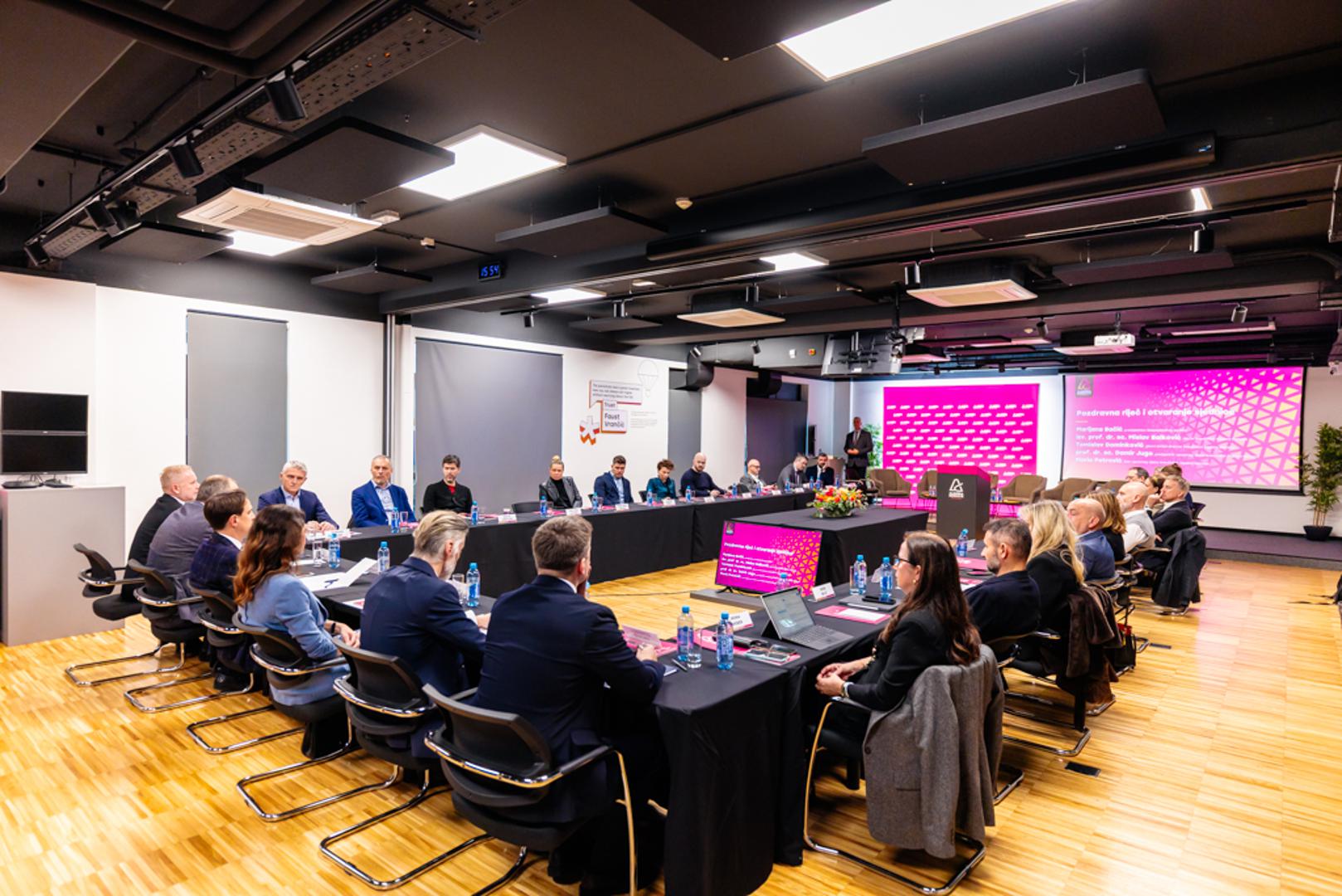 Sveučilište Algebra Bernays - Gospodarski savjet